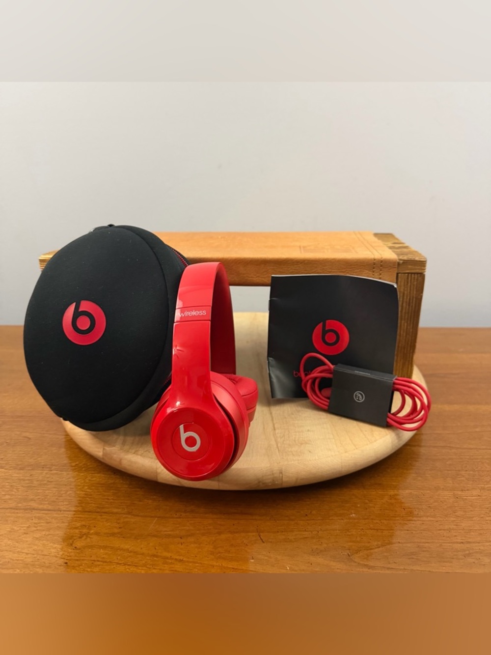 Beats by Dr Dre Solo 2 Wireless On The Ear Headphones Red W Case Tested Works